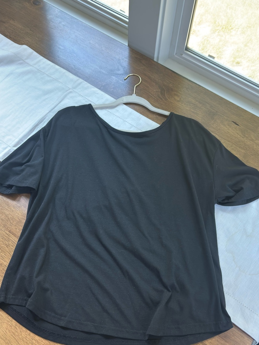 SHEIN Black Short-Sleeve Crewneck Tee